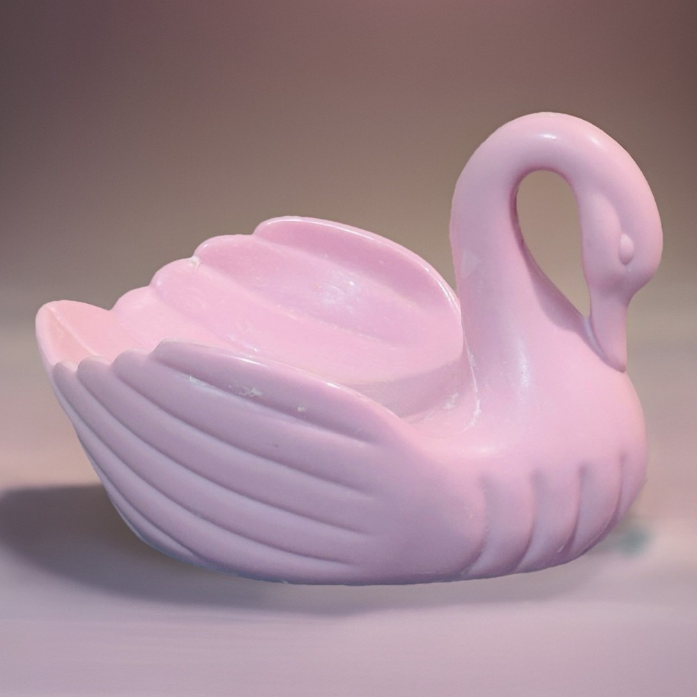 Soft Pink Swan Bath‎ Soap Dish Holder Vintage 1994 Retro Solid Durable Plastic